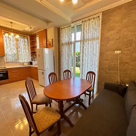 In Vip Classic Apartment *